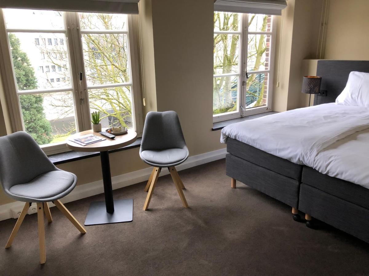 De Pastorie Bed & Breakfast 루르몬드 외부 사진